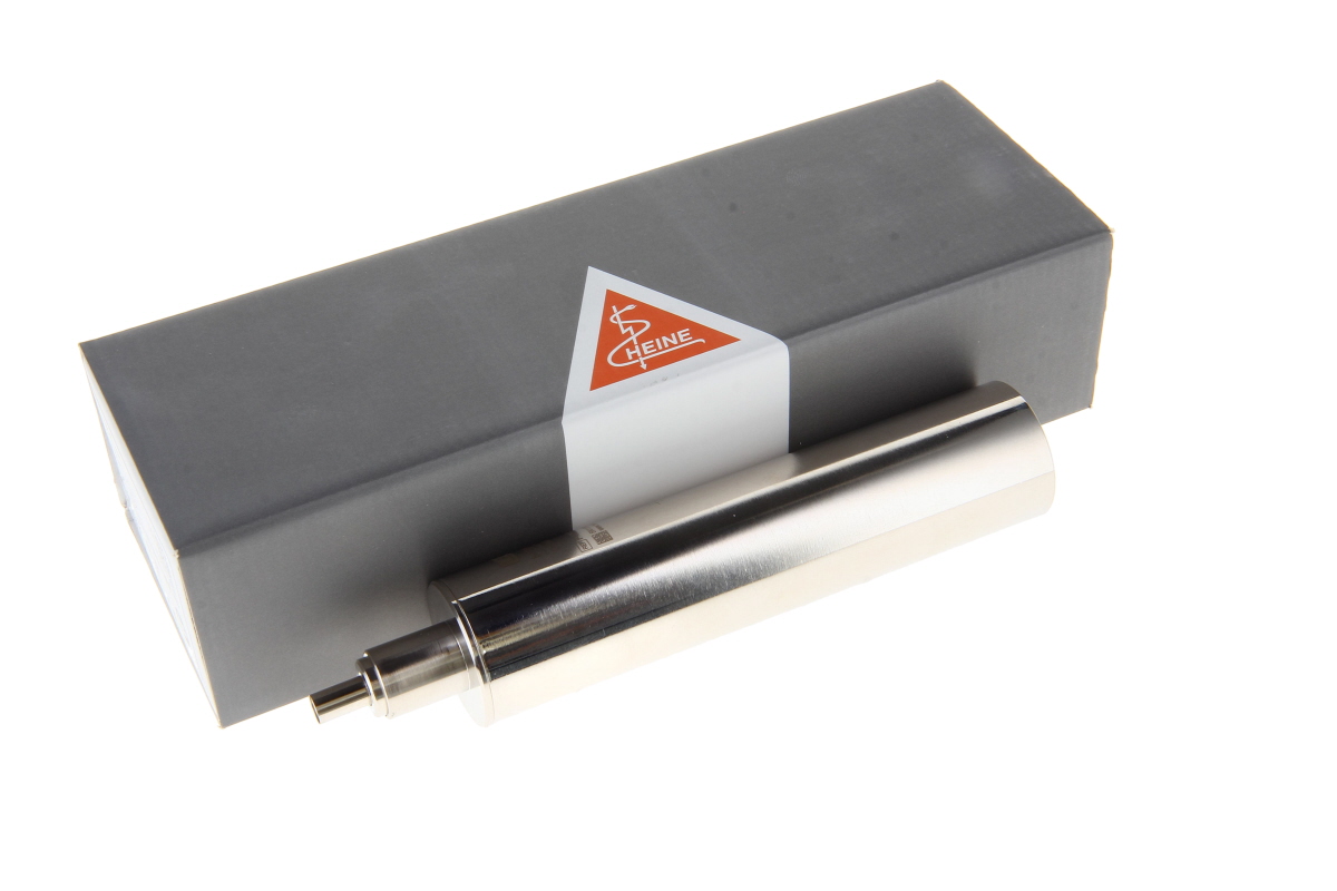 A polished, silver-coloured Heine laryngoscope blade, cylindrical in shape and slightly tapered at one end. The device comes in grey packaging with a white band and an orange Heine logo. Standard F.O. 4 NT without base unit.