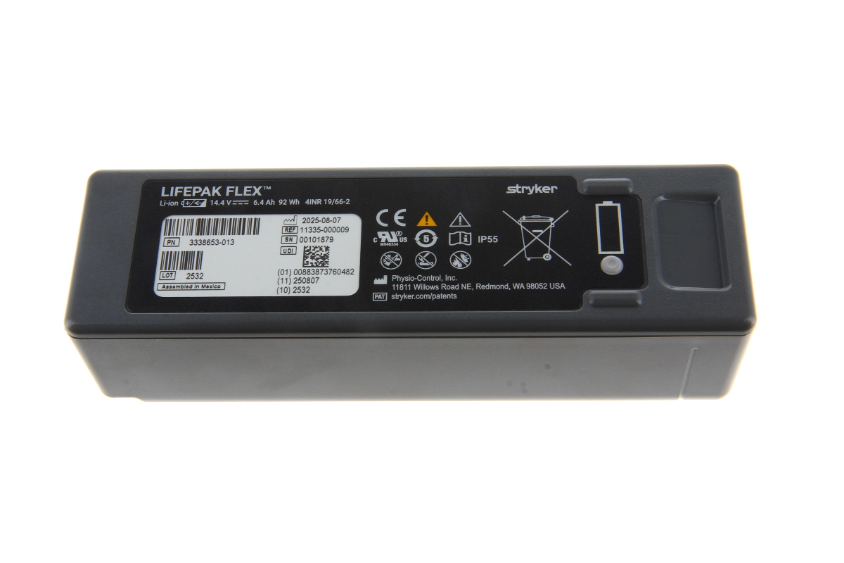 Grauer, rechteckiger LIFEPAK FLEX™ Lithium-Ionen-Akku von Stryker, beschriftet mit 14,4 V, 6,4 Ah und 92 Wh. Oben: Produktinfos, Barcodes, Assembled in Mexico und Symbole wie CE, UL, IP55 sowie durchgestrichene Mülltonne.